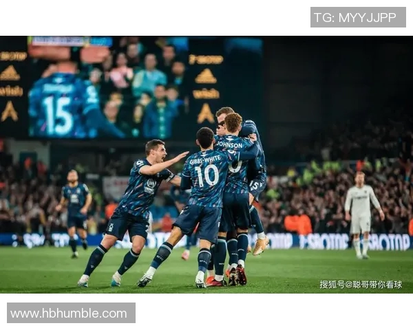 曼联客场大胜，晋级欧冠16强，将对阵巴黎圣日耳曼